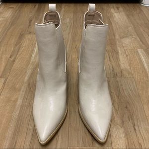 Vici Shoes Mi.im Heeled Boots. Cream. Size 9. New.